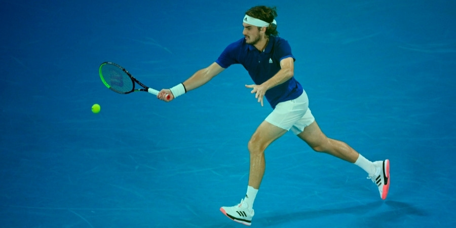 Atleta ténis Tsitsipas